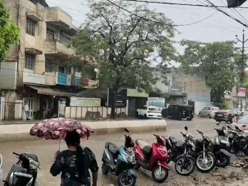 मेरठ में मानसून एक्टिव, 6 घंटे की झमाझम बारिश के बाद बदला मौसम; ठंडी हवाओं से मिली गर्मी से राहत