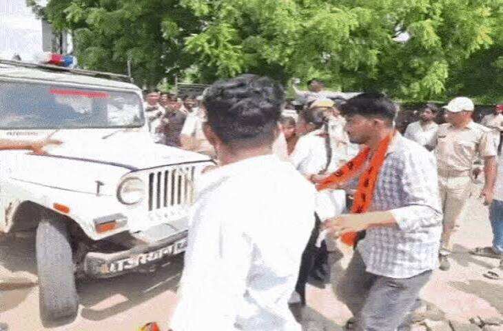 छात्रसंघ चुनाव बहाली को लेकर बालोतरा में ABVP का प्रदर्शन, दो घंटे धरने के बाद छात्र हुए उग्र
