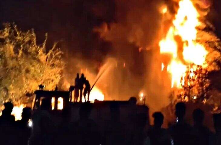 बिजनौर में पटाखों के कचरे में भीषण धमाका, घास लेने गए दो सगे भाई झुलसे; हालत नाजुक