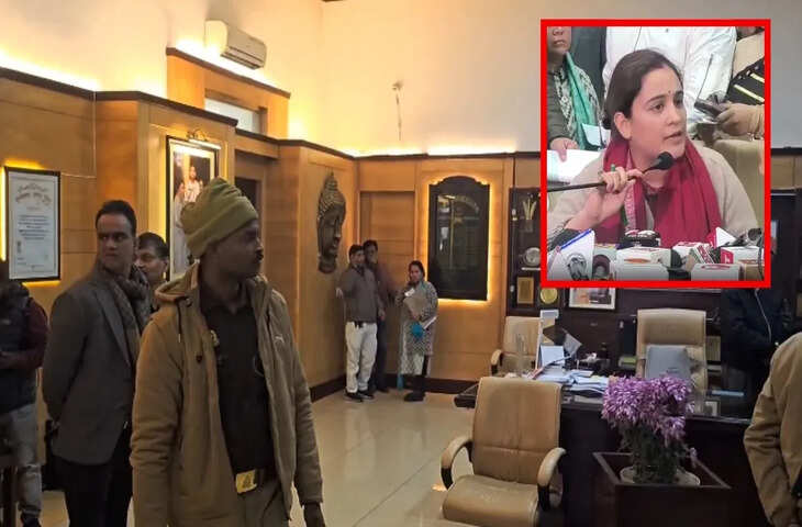 VC चैंबर में तोड़फोड़, गमला फेंका, कंप्यूटर गिराया&hellip; KGMU में अपर्णा यादव के समर्थकों ने काटा बवाल