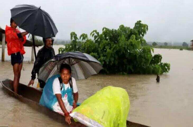 नेपाल में बाढ़ का विकराल रूप: 105 भारतीयों से टूटा संपर्क, जानिए और किन देशों के नागरिक हुए लापता!