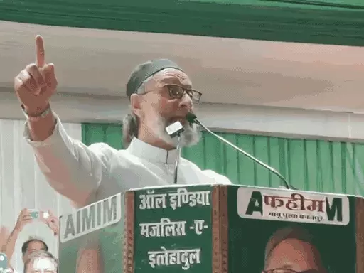 कानपुर में ओवैसी का 55 मिनट भाषण, कब्रिस्तान से अस्पताल तक उठाए स्थानीय मुद्दे