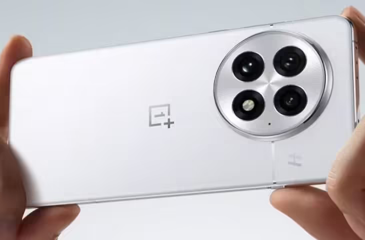नए साल में भारतीय बाजार में गदर काटने आ रहा&nbsp;OnePlus 13, स्मार्टफोन के&nbsp;लॉन्च से पहले हो गया बड़ा खुलासा&nbsp;