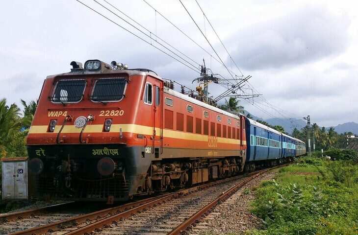 Train Cancelled News: 2 अप्रैल से रद्द रहेंगी ये प्रमुख ट्रेनें, Indian Railways का बड़ा अपडेट, यात्रियों के लिए जरूरी सूचना​​​​​​​