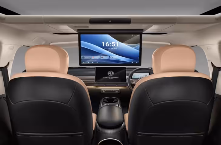 MG Windsor EV Indulge Edition: 17.89 लाख रुपये में लॉन्च हुई नई इलेक्ट्रिक कार, पीछे बैठने वालों के लिए मिलेगा खास स्क्रीन फीचर