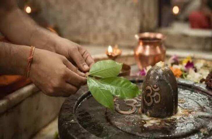Noida News: सावन के आखिरी सोमवार पर व्यापक इंतजाम, मंदिरों में सुरक्षा बढ़ी, भीड़ और यातायात पर रहेगी नजर