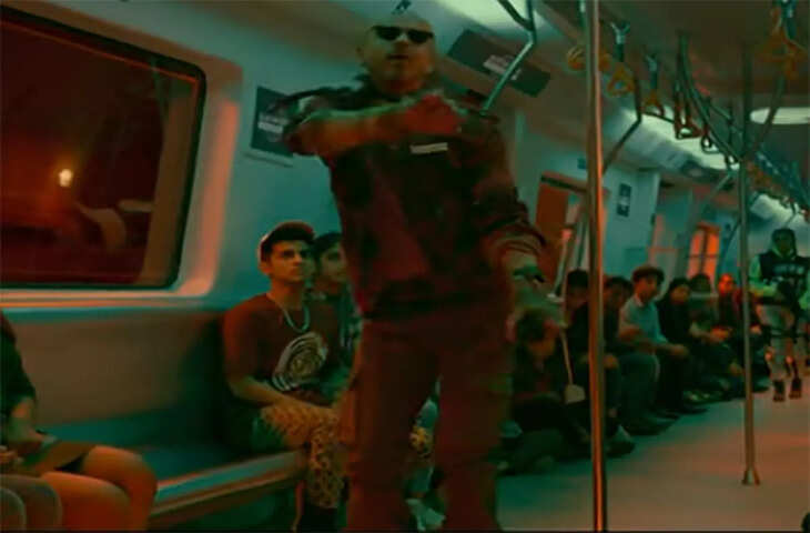 खुद अपनी ही फिल्म&nbsp;Jawan के&nbsp;कोरियोग्राफर बने Shahrukh Khan,&nbsp;खुद डिसाइड किए 'बेकरार' गाने के स्टेप्स