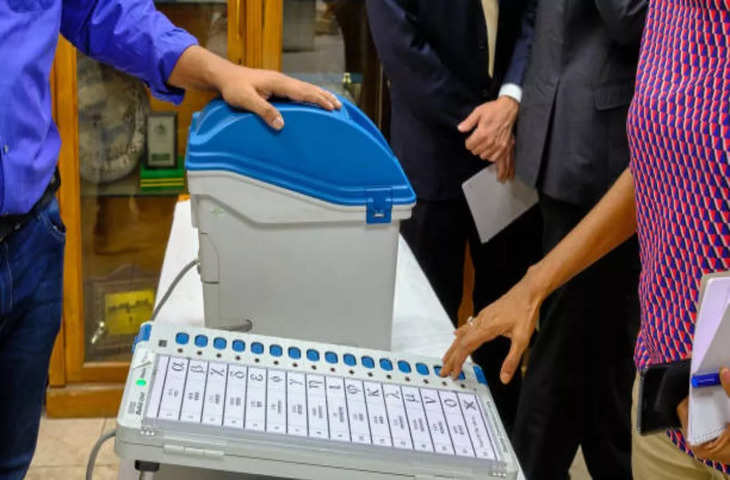 Pulwama चुनाव के लिए आज का दिन शेष, प्रचार में दिग्गज लगा रहे पुरा जोर, 17 लाख मतदाता तय करेंगे किस्मत