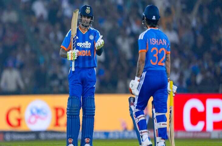 न्यूजीलैंड पर भारत की धमाकेदार जीत से सहमे पाकिस्तानी फैंस, रिएक्शन VIDEO में कहा&nbsp; - 'राक्षसों की टीम है क्या?'