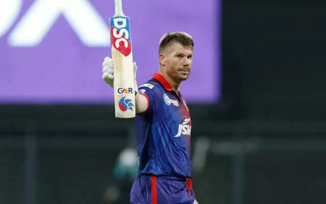 IPL 2022 RR vs DC: डेविड वॉर्नर ने माीरी ऑरेंज कैप की रेस में शानदार एंट्री, जानिए पर्पल कैप का हाल