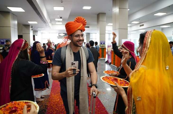 Sri Nagar: जी-20 प्रतिनिधियों का हुआ पारंपरिक स्वागत