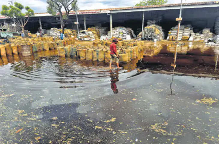 पश्चिमी विक्षोभ से बदला मौसम का मिजाज, अप्रैल में फरवरी जैसी ठंडक का अहसास