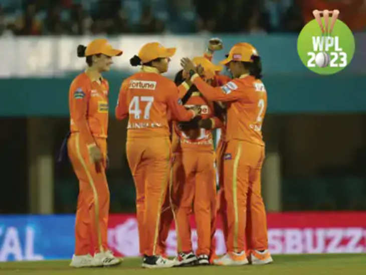 Thane  डब्ल्यूपीएल में गुजरात ने दिल्ली को हराया: रंगारंग मैच में 11 रन से जीत, प्लेऑफ की उम्मीदें जिंदा
