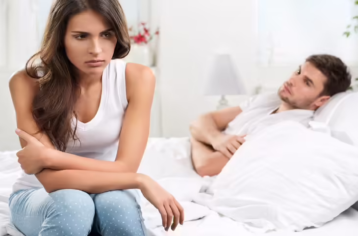 Relationship Advice: शादीशुदा जिंदगी बचानी है तो इन बातों को अपने पार्टनर से रखें दूर, वरना गृहस्थी बन जाएगी नर्क&nbsp;