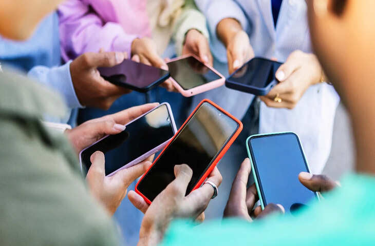 Mobile Price Increase: बजट फोन खरीदना हुआ मुश्किल, इन बड़ी वजहों से आसमान छू रही हैं स्मार्टफोन की कीमतें
