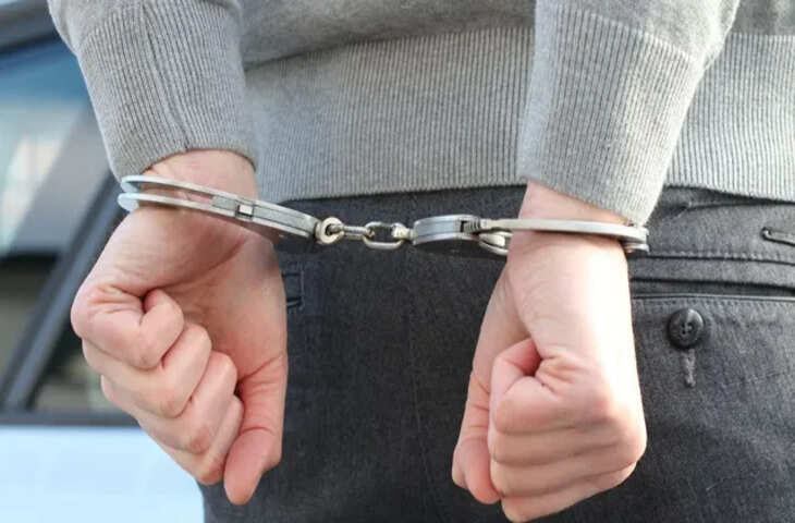 📰 डूंगरपुर में &lsquo;डिजिटल डकैती&rsquo; गिरोह का भंडाफोड़, 12 ठग गिरफ्तार, नाबालिग भी हिरासत में