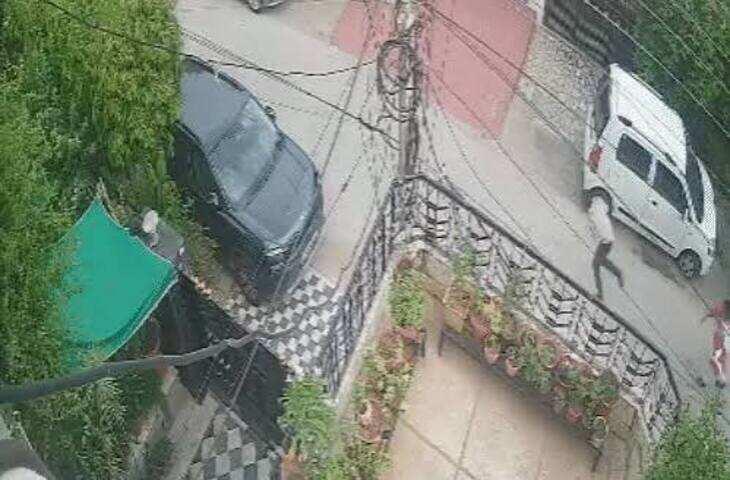 जयपुर में दिनदहाड़े महिला से चेन स्नैचिंग, मंदिर जा रही महिला को चाकू दिखाकर लूटी सोने की चेन; CCTV में कैद हुआ बदमाश