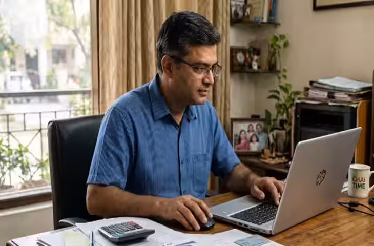 अगस्त खत्म होने वाला है! इन 4 कामों की डेडलाइन से पहले निपटा लें, वरना बढ़ सकती है मुश्किल