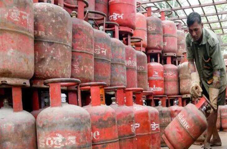 Gas Cylinder Price Today: घरेलू गैस सिलेंडर के दाम में बड़ा अंतर! पटना से दिल्ली तक जानें आपके शहर में कितनी है कीमत