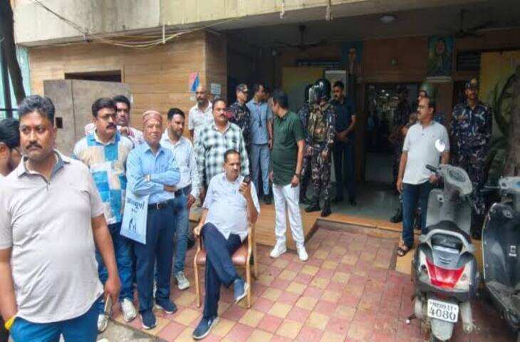 कैलाश विजयवर्गीय के घर के बाहर प्रदर्शन करने वालों पर कार्रवाई, पुलिस ने भेजा जेल; पूछताछ में गलती स्वीकार करने का दावा