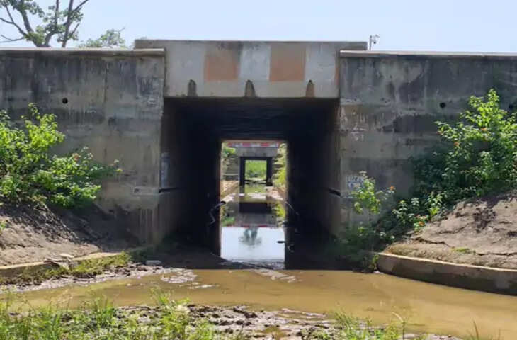 कटनी में सड़क बदहाल, जगह-जगह गड्ढे और कीचड़ से परेशान लोग; कनौर-हीरापुर-छिंदिया टोला का रास्ता जर्जर