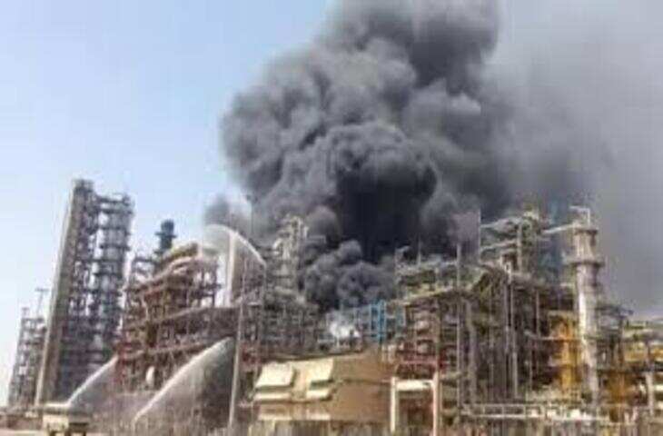 पचपदरा रिफाइनरी में आग के बाद उद्घाटन कार्यक्रम रद्द, अशोक गहलोत की तीखी प्रतिक्रिया