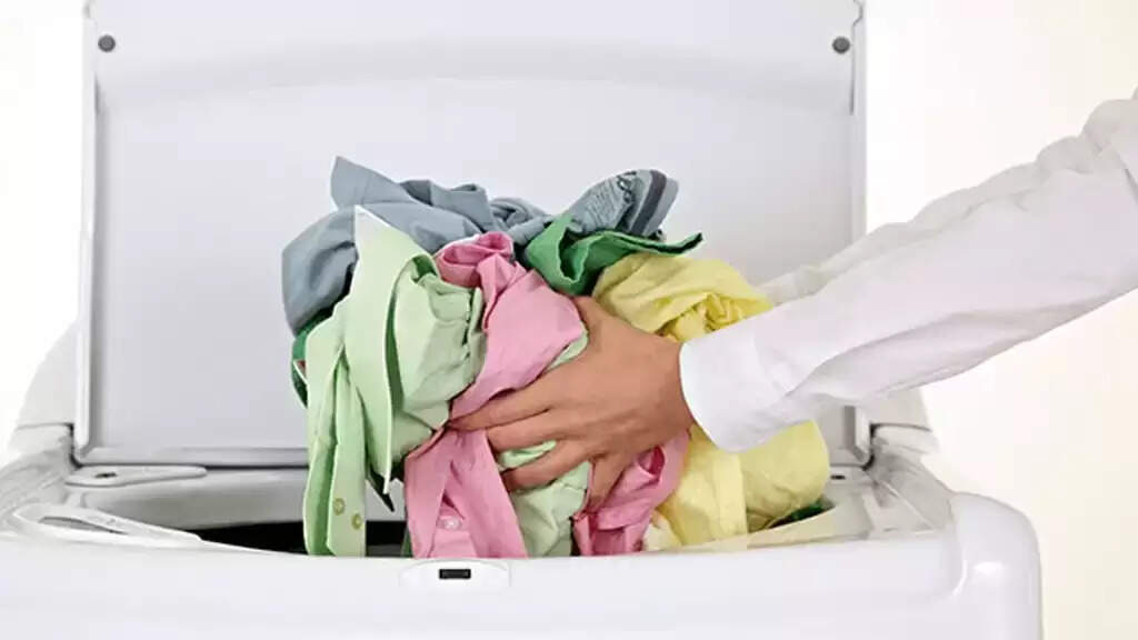 Clothes will dry without sunlight in the rainy season! Just wash in
