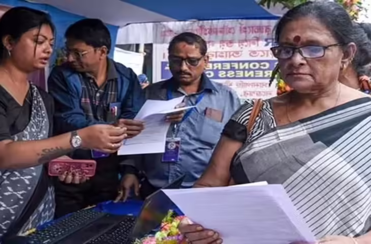 सुप्रीम कोर्ट का बड़ा आदेश: चुनाव से दो दिन पहले नाम जुड़ने पर भी वोट डाल सकेंगे मतदाता, बंगाल SIR पर बड़ा फैसला