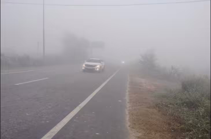 UP Cold Wave Alert: इस जिले में 3 डिग्री तक पहुंचा पारा,&nbsp;मौसम विभाग ने दी चेतावनी इस महीने और बढ़ेगी ठण्ड&nbsp;