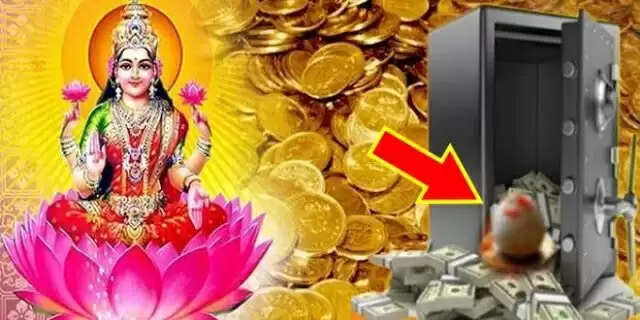 double your money astro tips keep these things in tijori with money to get maa laxmi blessings