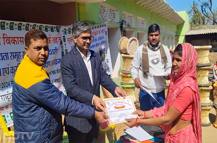 देश में महिलाओं को आत्मनिर्भर बनाने में संस्थाओं का योगदान