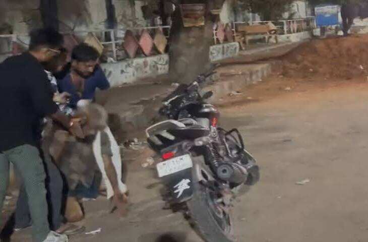 छतरपुर में गुटखे के पैसे मांगने पर बुजुर्ग दुकानदार से मारपीट, नशे में धुत दो युवकों का हंगामा