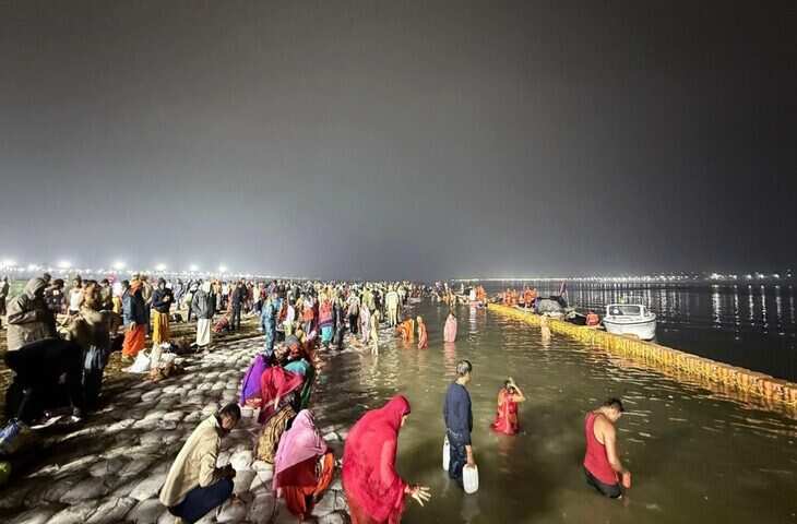 पौष पूर्णिमा से शुरू हुआ प्रयागराज का माघ मेला, पहले स्नान पर्व पर लाखों लोगों ने लगाईं आस्था की डुबकी&nbsp;