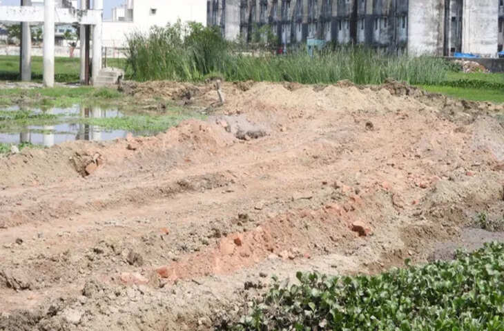 काशीराम कॉलोनी में बड़ा हादसा, 20 साल से निष्प्रयोज्य जर्जर पानी की टंकी गिरने से किशोर की मौत, दो घायल
