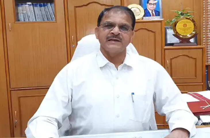 Jhunjhunu के कलेक्टर उमरदीन खान ने जिले के 12 शहरी निकायाें में कक्षा एक से 12वीं तक की स्कूलें और काेचिंग 30 तक बंद रखने के निर्देश दिए     