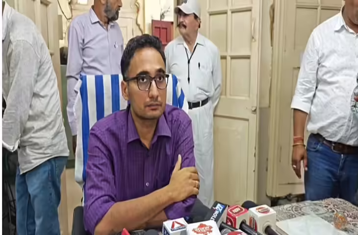 सायरन बजने पर कैसे हो सतर्क, जोधपुर कलेक्टर ने बताई तरकीब, ब्लैक आउट को लेकर भी दी जानकारी