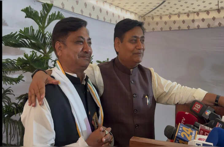 PCC चीफ गोविंद सिंह डोटासरा के हमशक्ल नरेश सिंधी पहुंचे विधानसभा, की मुलाकात