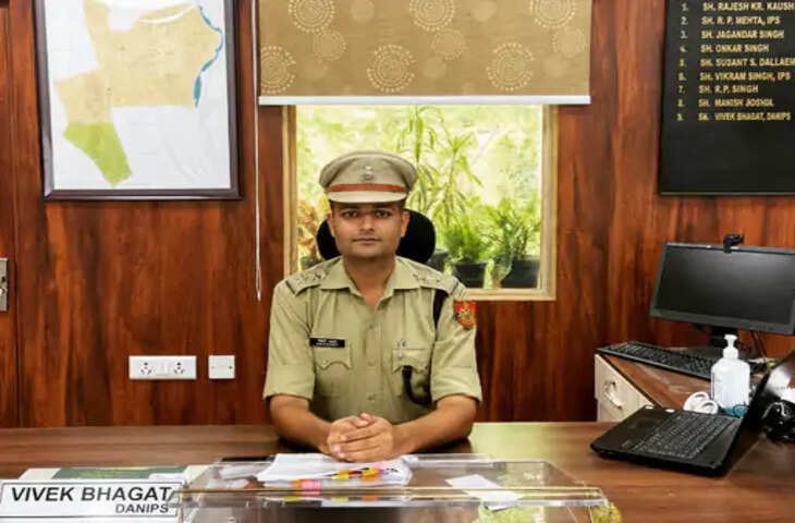 Delhi Police: महिला पत्रकार के आरोपों के बाद ACP विवेक भगत को बड़ा झटका, एडिशनल DCP का चार्ज रोका 