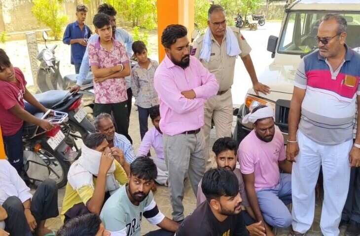 सीकर के जाजोद सीएचसी में मरीज व परिजनों के साथ मारपीट, वीडियो में जानें ग्रामीणों ने अस्पताल पर जडा ताला