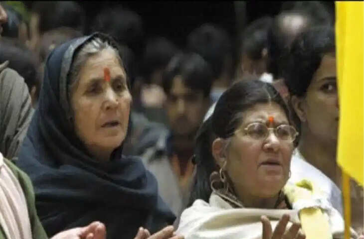 कश्मीर में कश्मीरी पंडित और अल्पसंख्यक कर्मचारियों को बड़ी राहत, 2026 तक ऑफिस जाने से मिली छूट