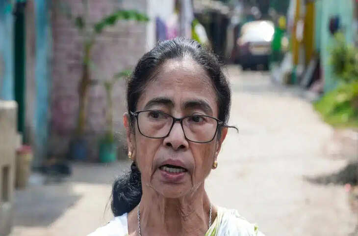 ₹1000 करोड़ पर लगा ताला! TMC के 12 और बैंक खाते फ्रीज होने से बढ़ी मुश्किलें, जानिए पूरा मामला