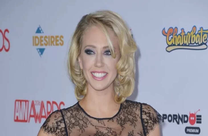 हॉलीवुड की मशहूर&nbsp;एडल्ट स्टार Kagney Linn Karter ने की आत्महत्या,&nbsp;महज&nbsp;36&nbsp;साल की उम्र में किया सुसाइड&nbsp;