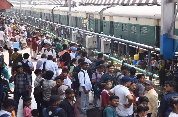 PET परीक्षा में शामिल होने वाले अभ्यर्थियों के लिए राहत, 25 और 30 अक्टूबर समेत 1 नवंबर को चलेंगी स्पेशल ट्रेनें
