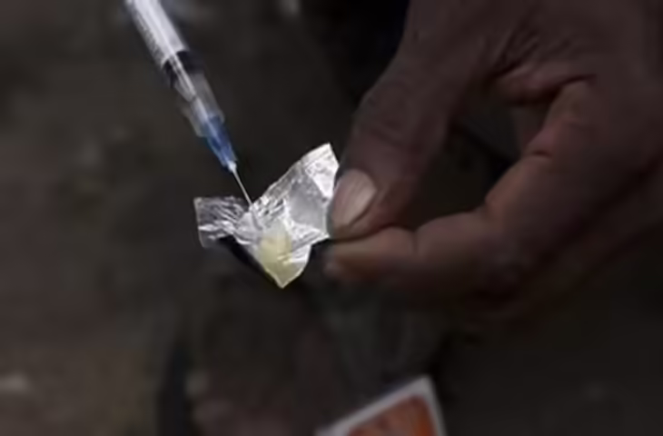 बेंगलुरु में ड्रग्स रैकेट का भंडाफोड़, 6 आरोपी गिरफ्तार; भारी मात्रा में नशीले पदार्थ जब्त