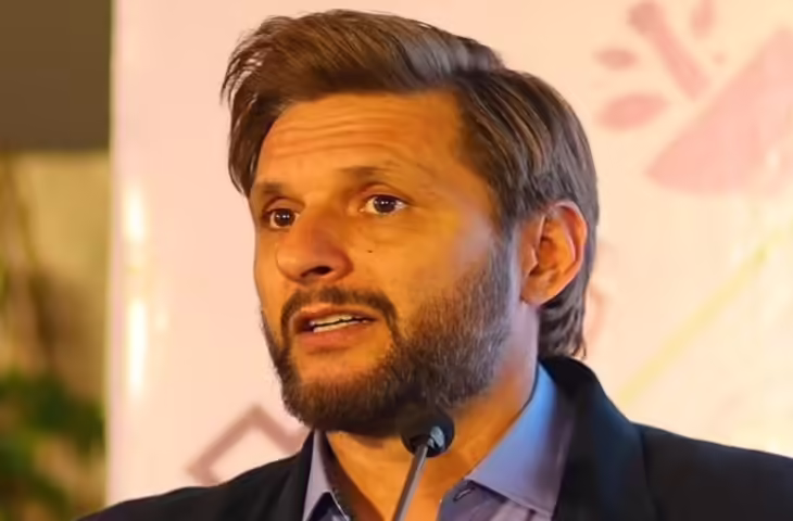 शाहिद अफरीदी ने मैच से पहले उगला जहर!&nbsp; कहा 'इंडिया को 4 गुजराती चला रहे हैं' यहाँ देखिये वीडियो&nbsp;