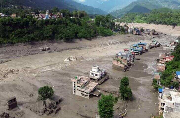 नेपाल बाढ़ : महाराष्ट्र सरकार ने जारी की हेल्पलाइन; परिजनों से जानकारी देने की अपील
