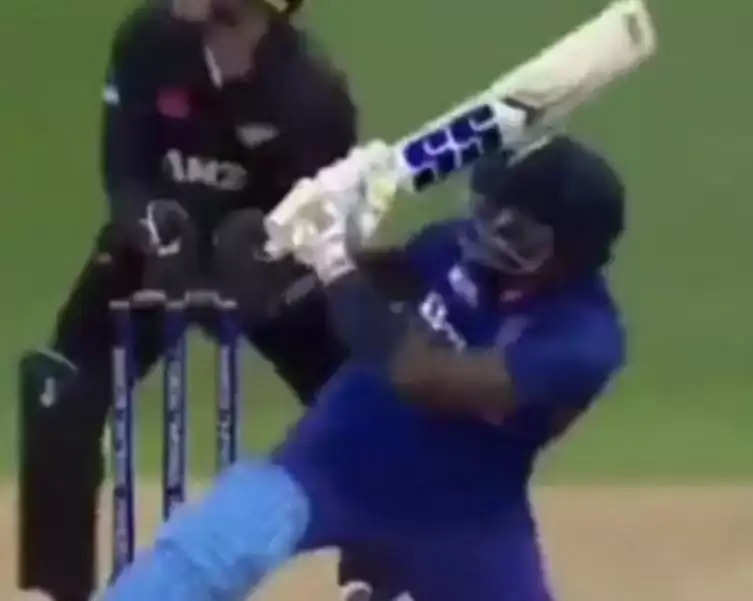 suryakumar yadav- hit reverse sweep