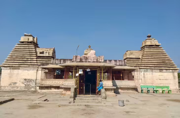 भारत का वो अद्भुत शिव मंदिर जहां दिनभर शिवलिंग पर रहती है रहस्यमयी छाया, 1400 साल पुराने राज से आज भी हैरान हैं लोग