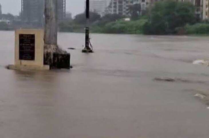 देशभर में बारिश का कहर: बिहार-बंगाल में बिजली गिरने से 11 मौतें, वीडियो में जाने बद्रीनाथ हाईवे बंद, कई राज्यों में बाढ़ जैसे हालात