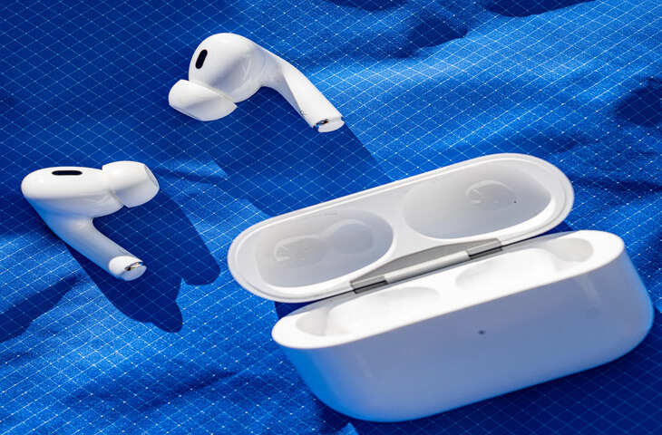 केवल 100 रुपये में खरीदें&nbsp; Apple AirPod, अगरआप भी खरीदने वाले हैं तो हो जाएं सावधान&nbsp;